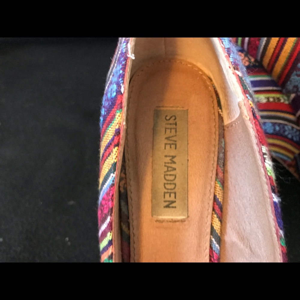 Steve Madden Patterned Wedges - Picture 4 of 4